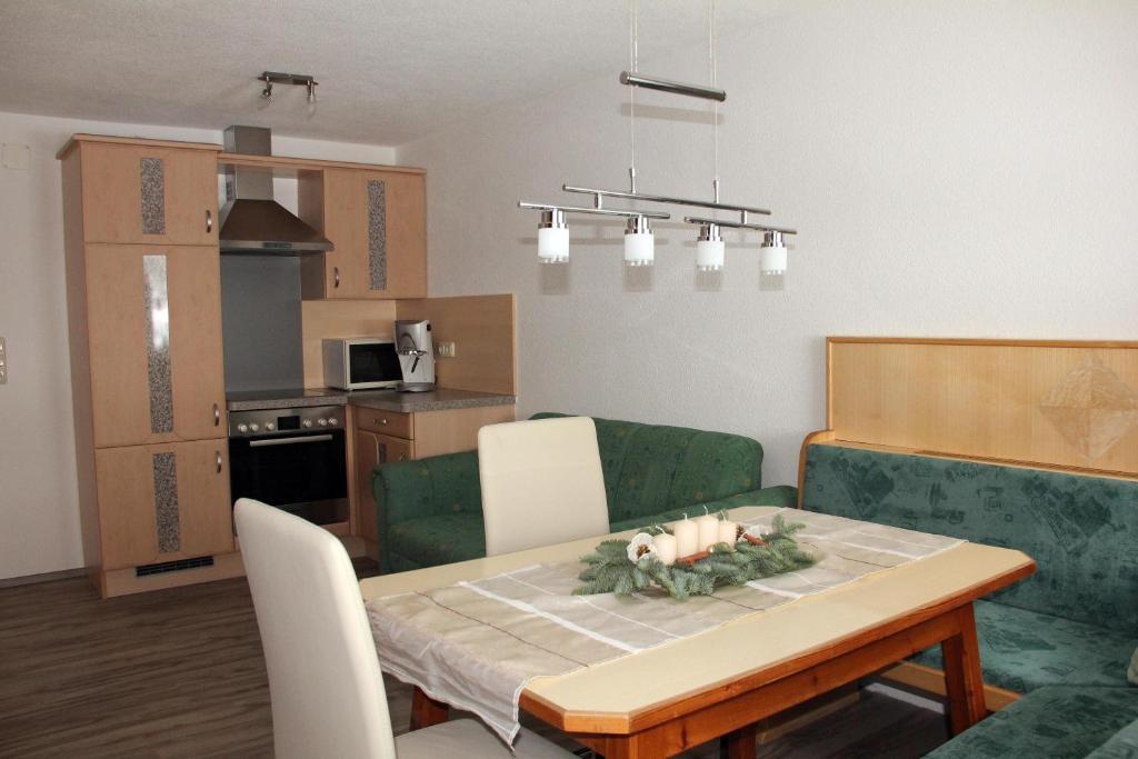 Apartmán Haus Heidrun Fendels Pokoj fotografie